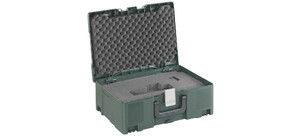 Eine geöffnete grüne Werkzeugbox mit Schaumstoffeinlage zur Aufbewahrung von Werkzeug.